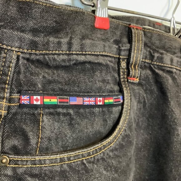 FUBU Limited Edition Men’s Jeans Black Denim Flags 38x34 Streetwear - Picture 8 of 13